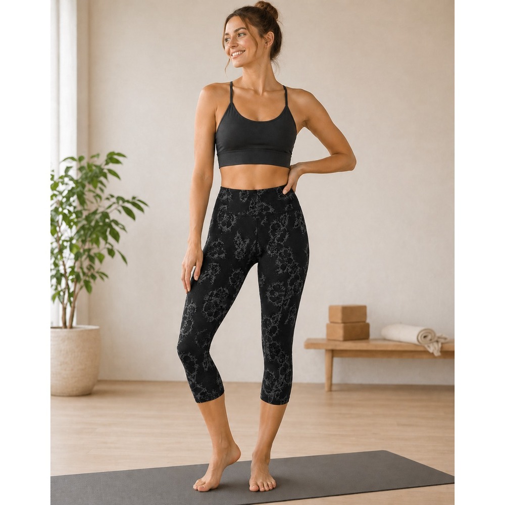 Fabletics Leggings Womens XXS Black Gray Floral Print Mid Rise Crop